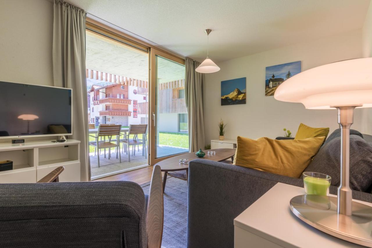Montela Apartments - Haus F Saas-Grund Extérieur photo