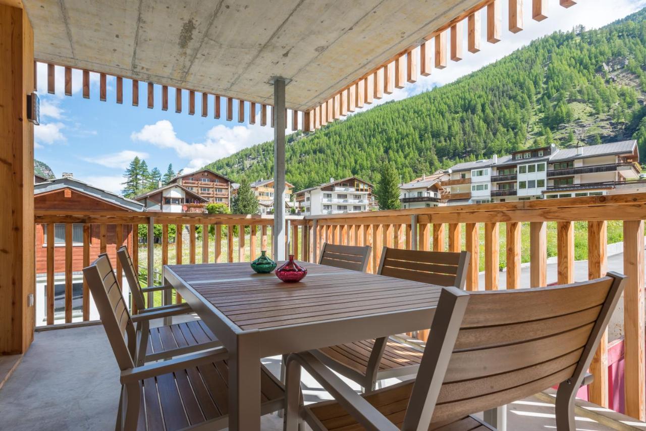 Montela Apartments - Haus F Saas-Grund Extérieur photo